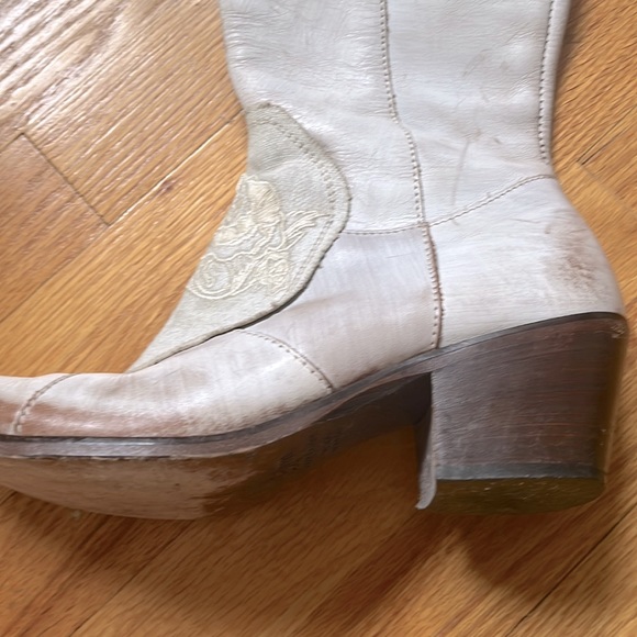 Siren by Mark Nason cowboy boots. Made in Italy. Intentional distressing. - Picture 6 of 7
